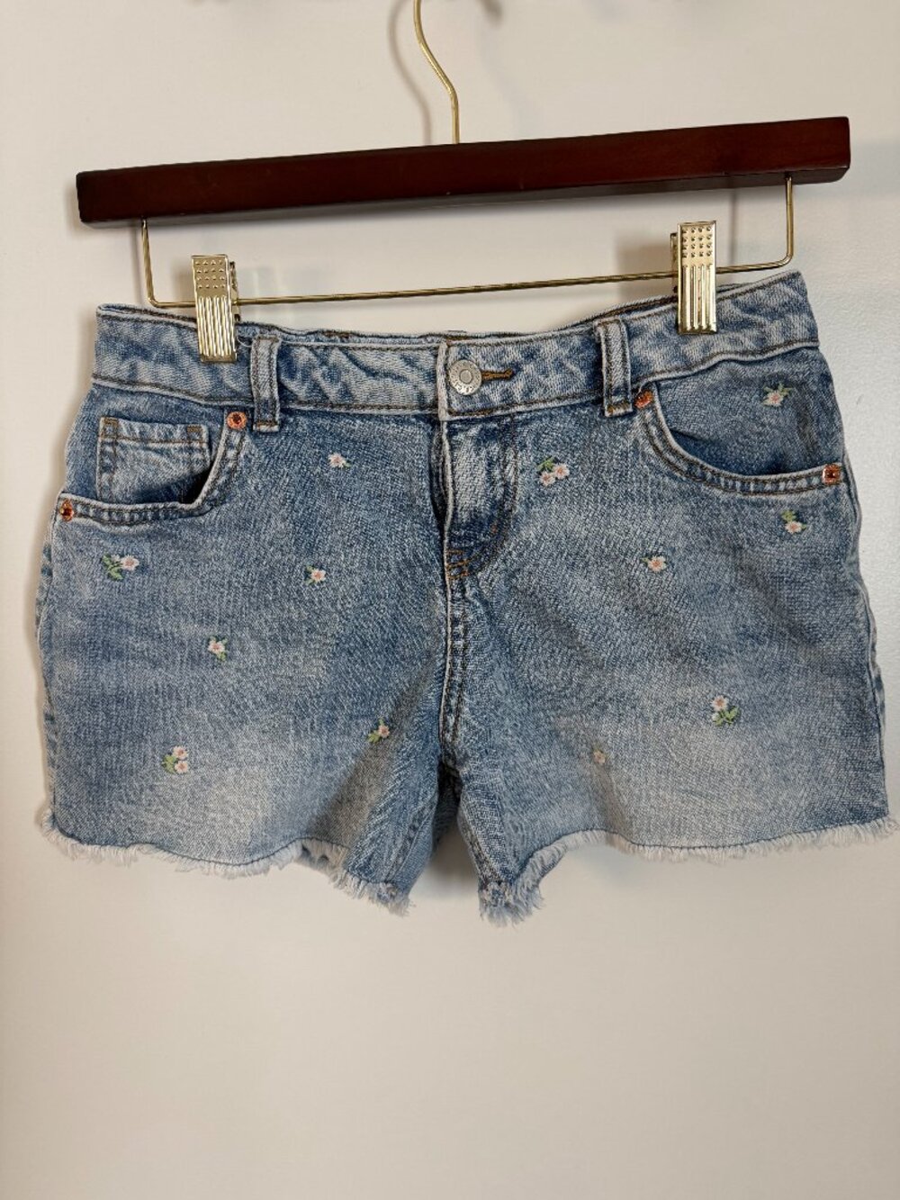 Cat & Jack Daisy Embroidered Denim Shorts Girls L 10 12 Light Wash